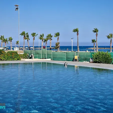 Seafront 2bd Duplex With Stunning Sea Views & Pool Appartamento Voroklini