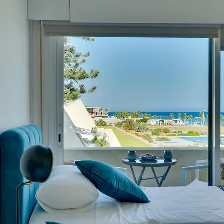 Seafront 2bd Duplex With Stunning Sea Views & Pool * בורוקליני